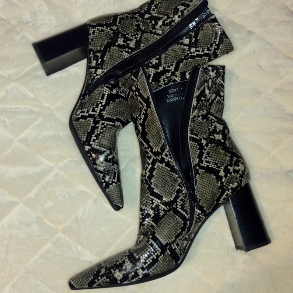 Siren 3 boots